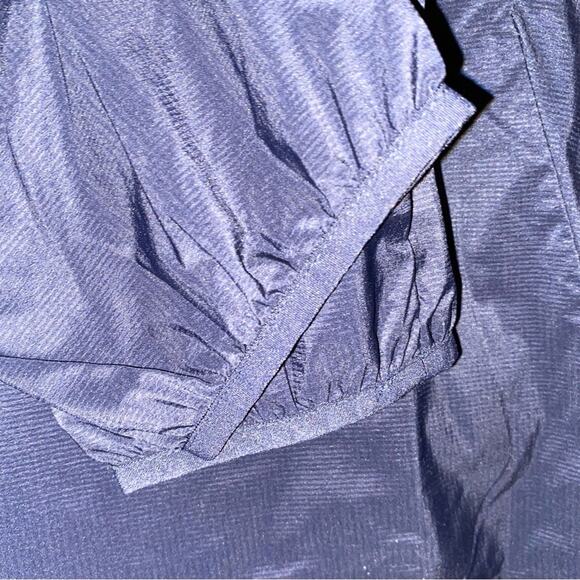 NEW Penn Relays On Running Women’s $140 Active Jacket Navy LG NWT - Picture 12 of 16